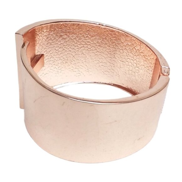 International concepts Crystal Hinge Rose Gold Bracelet - Picture 3 of 4